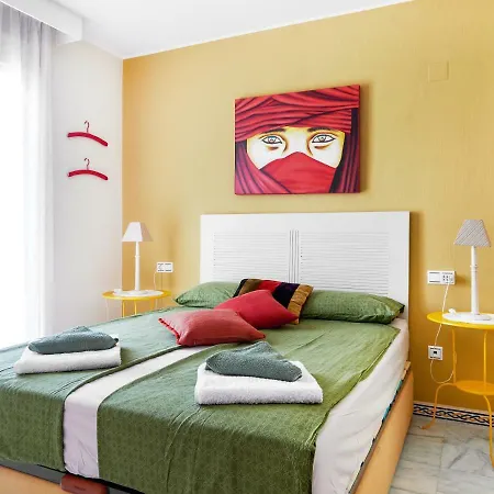 Luminoso Apartamento Muy Cerca De La Playa, Netflix, Wifi, Aacc, Parking Appartement