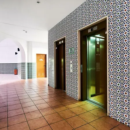Luminoso Apartamento Muy Cerca De La Playa, Netflix, Wifi, Aacc, Parking *