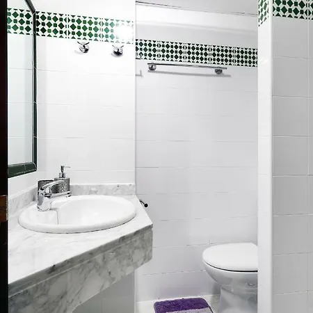Luminoso Apartamento Muy Cerca De La Playa, Netflix, Wifi, Aacc, Parking Apartment Torrevieja